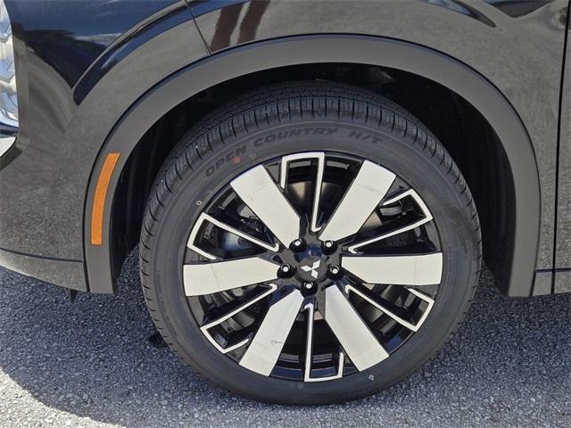 new 2025 Mitsubishi Outlander car, priced at $39,090