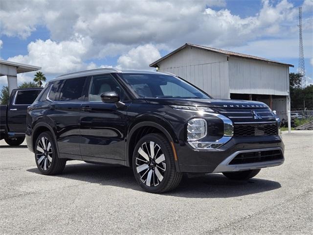 new 2025 Mitsubishi Outlander car, priced at $39,090