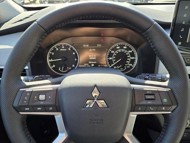 new 2026 Mitsubishi Outlander car, priced at $32,075