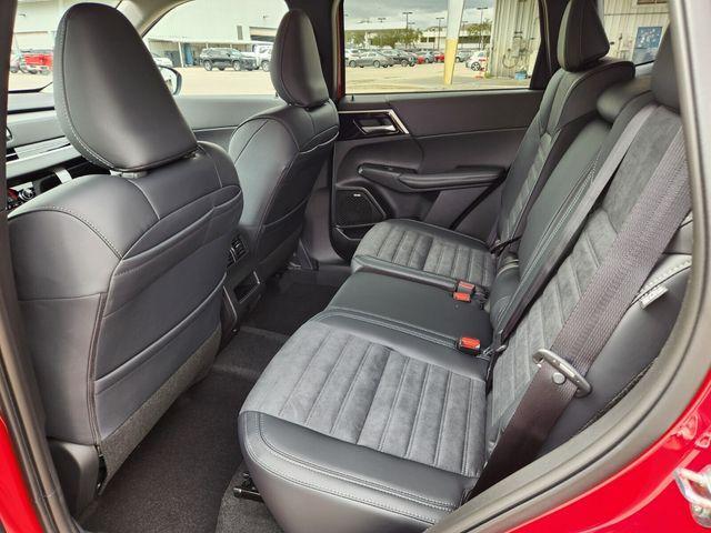 new 2026 Mitsubishi Outlander car, priced at $32,335