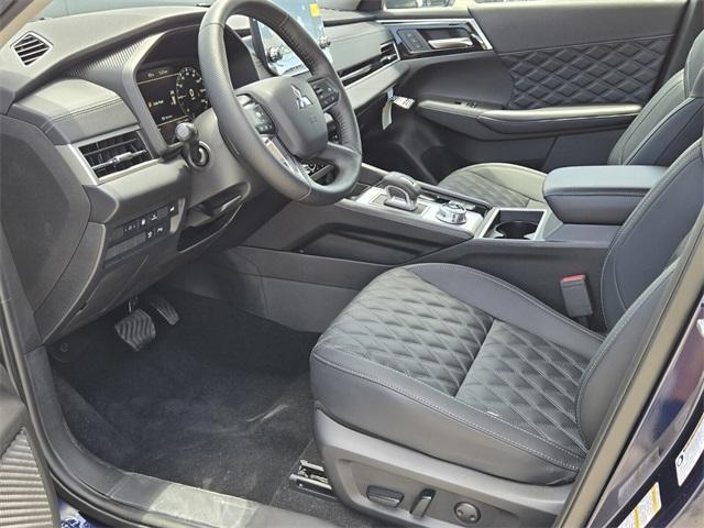new 2025 Mitsubishi Outlander PHEV car, priced at $40,870