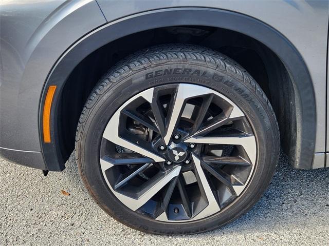 used 2022 Mitsubishi Outlander car, priced at $22,997