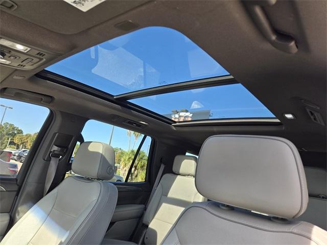 used 2022 GMC Yukon car, priced at $43,997