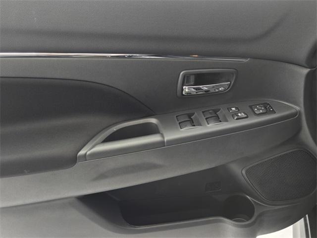 new 2025 Mitsubishi Outlander Sport car, priced at $27,165