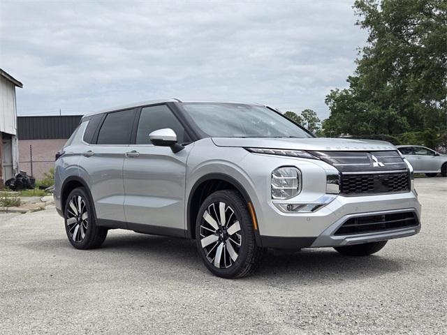 new 2025 Mitsubishi Outlander car, priced at $30,605