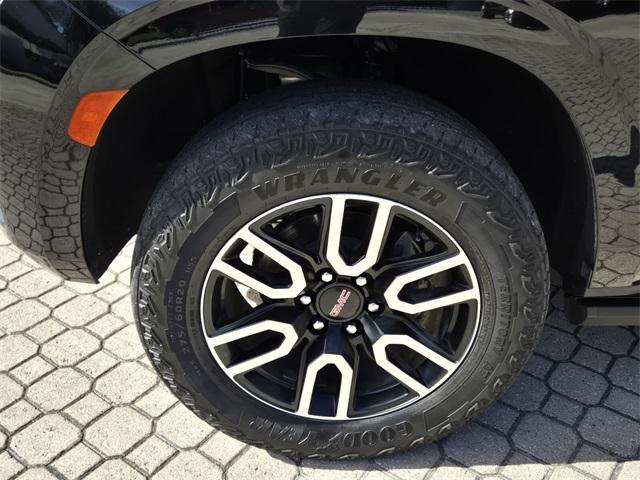 used 2023 GMC Yukon car, priced at $64,597