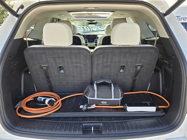 used 2022 Kia Sorento Plug-In Hybrid car, priced at $23,997