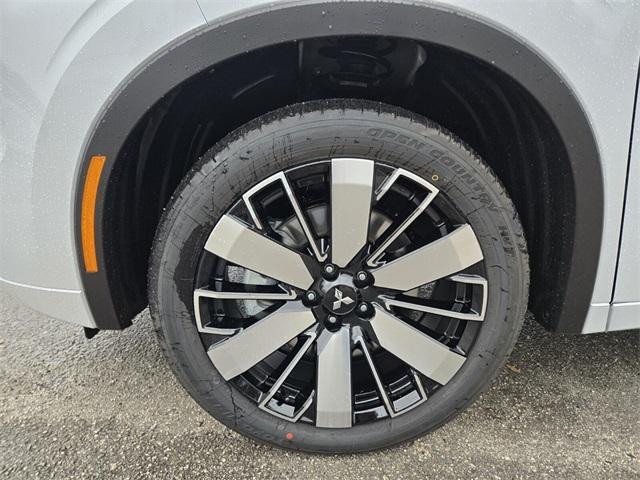 new 2026 Mitsubishi Outlander car, priced at $37,855