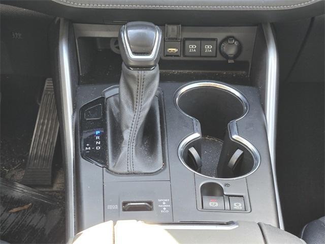 used 2021 Toyota Highlander car, priced at $24,997