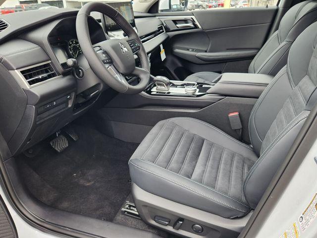 new 2026 Mitsubishi Outlander car, priced at $32,335