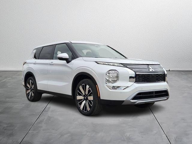 new 2026 Mitsubishi Outlander car, priced at $32,335
