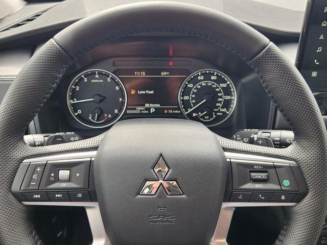 new 2026 Mitsubishi Outlander car, priced at $32,335