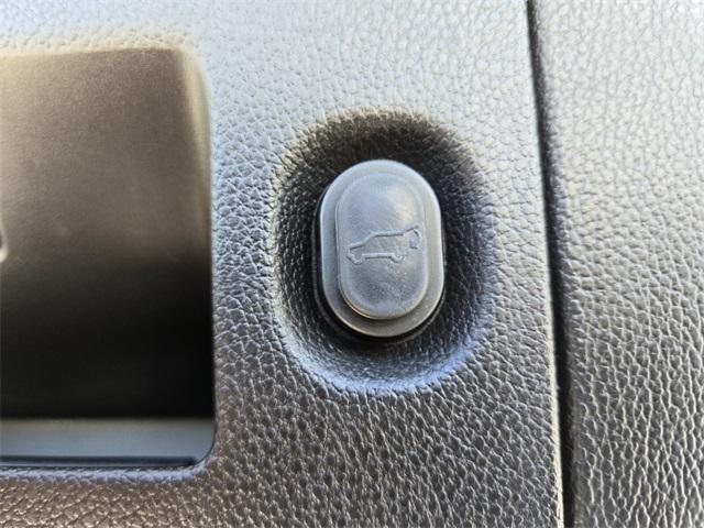 used 2020 GMC Yukon car, priced at $38,997