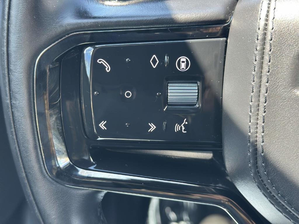 used 2025 Land Rover Range Rover Velar car, priced at $41,500