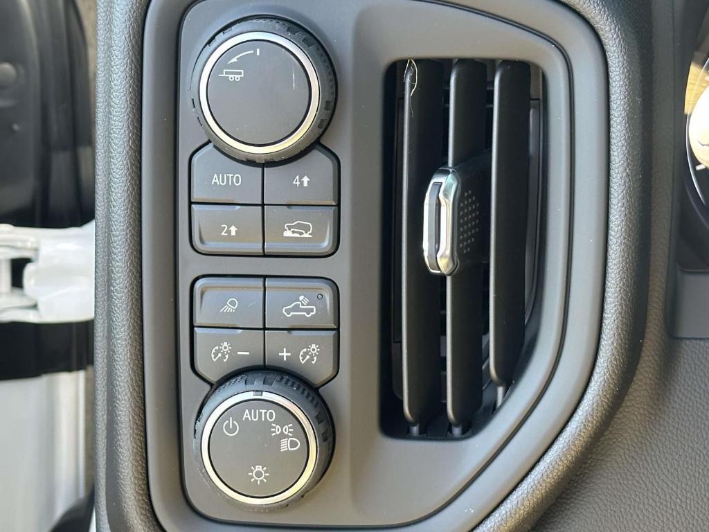new 2026 Chevrolet Silverado 1500 car, priced at $42,699