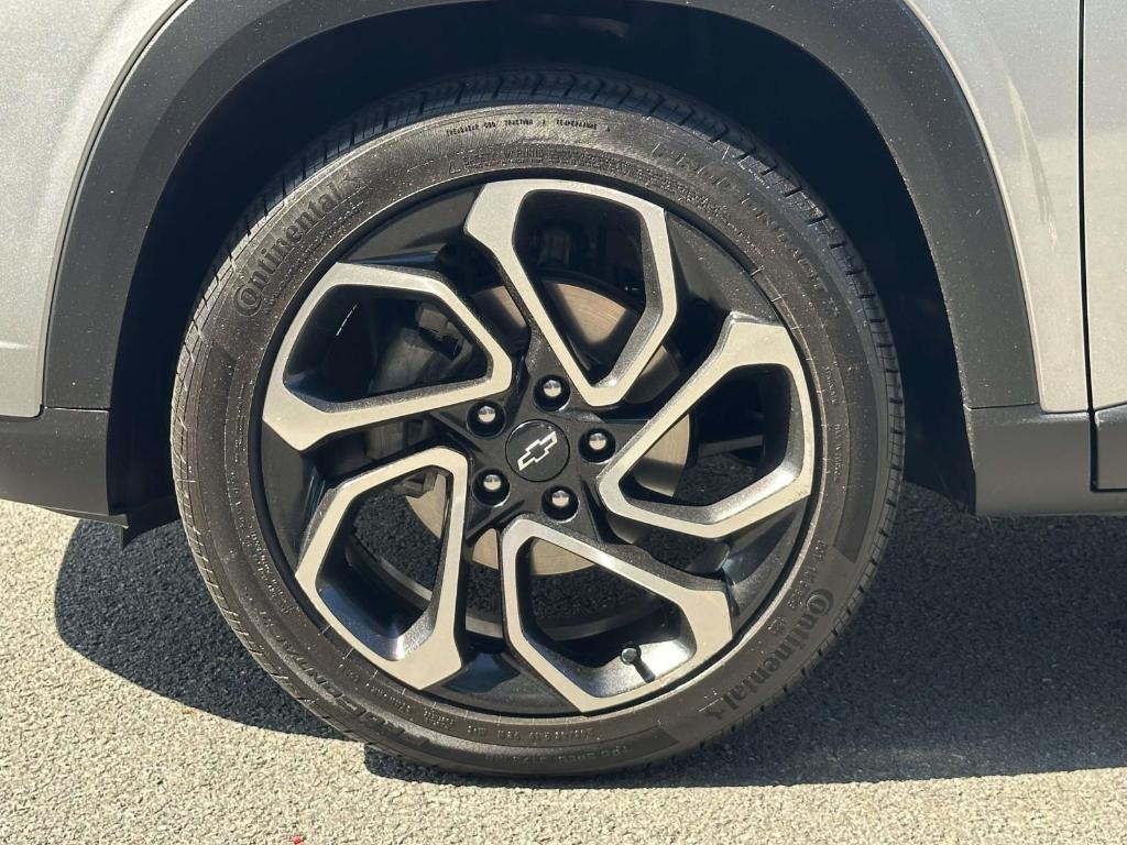 used 2024 Chevrolet Trax car, priced at $22,700