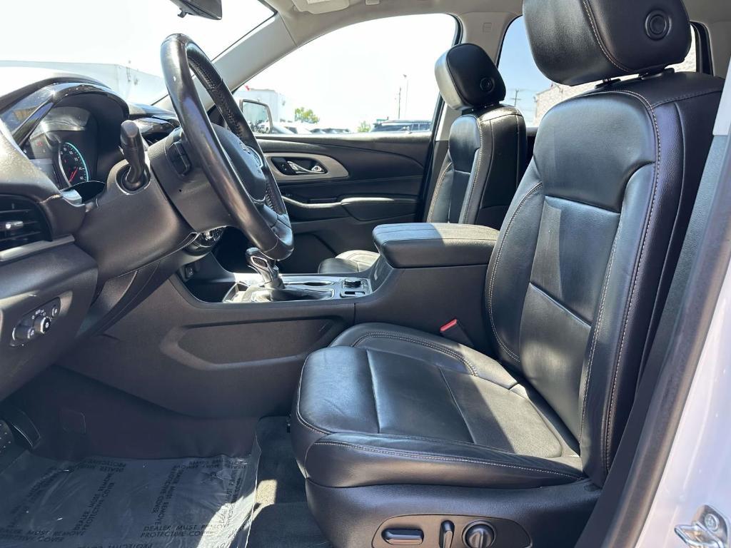 used 2021 Chevrolet Traverse car, priced at $22,500