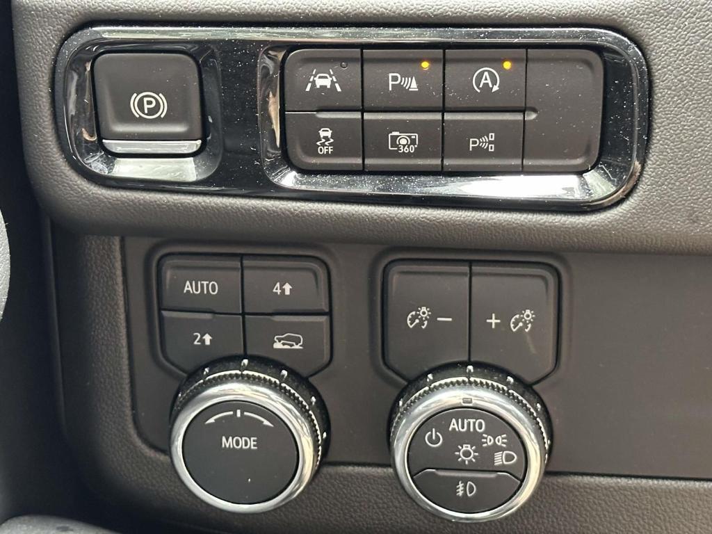 used 2025 GMC Yukon car, priced at $71,000