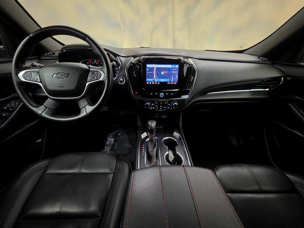 used 2023 Chevrolet Traverse car, priced at $33,390
