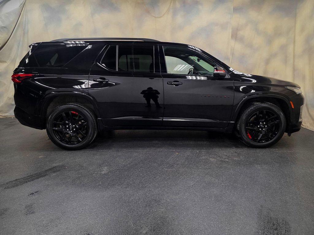 used 2023 Chevrolet Traverse car, priced at $31,990