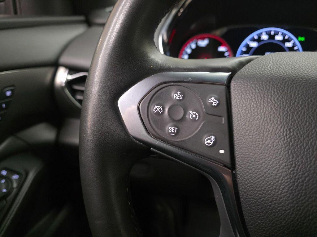 used 2023 Chevrolet Traverse car, priced at $31,990