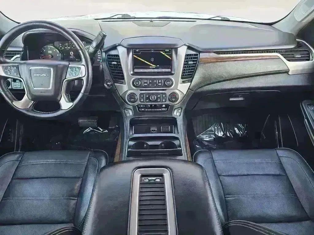 used 2019 GMC Yukon car, priced at $33,997