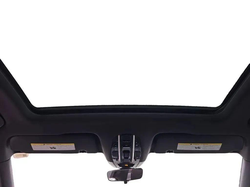 used 2020 Porsche Cayenne car, priced at $33,997