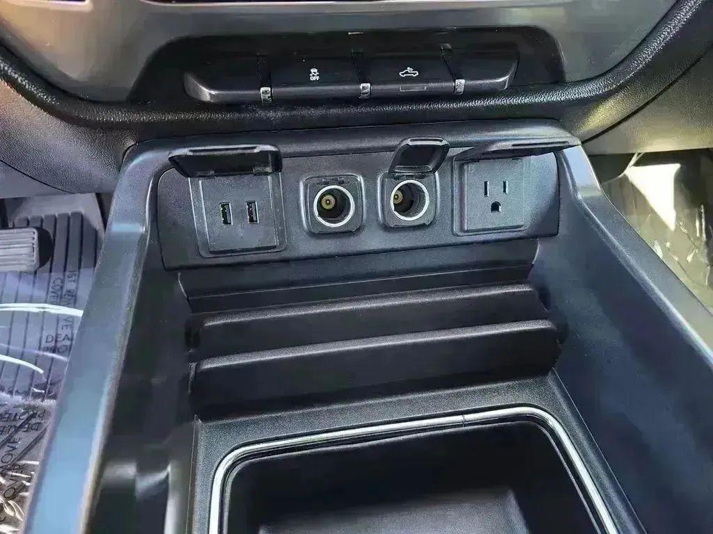 used 2018 Chevrolet Silverado 1500 car, priced at $20,997