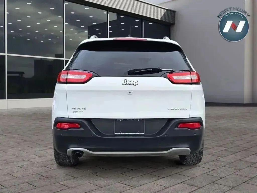 used 2018 Jeep Cherokee car, priced at $15,597