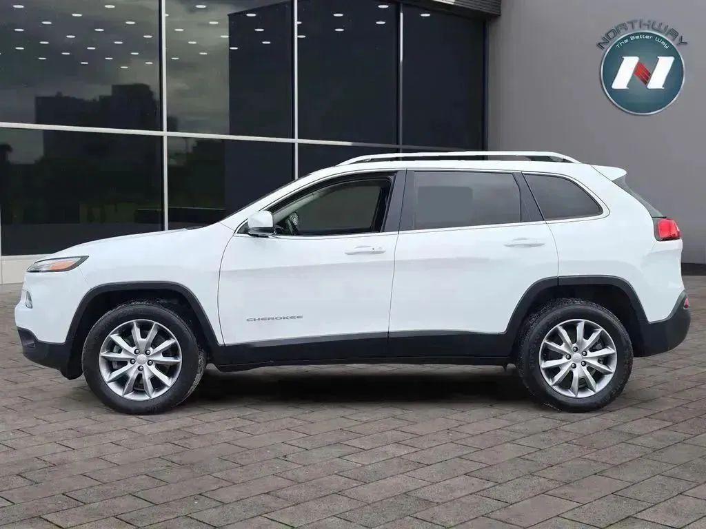 used 2018 Jeep Cherokee car, priced at $15,597