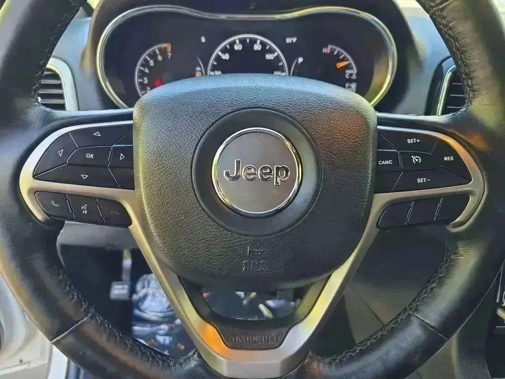 used 2021 Jeep Grand Cherokee car, priced at $22,797