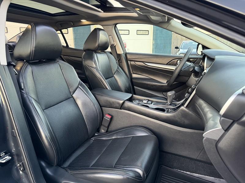 used 2016 Nissan Maxima car, priced at $13,995