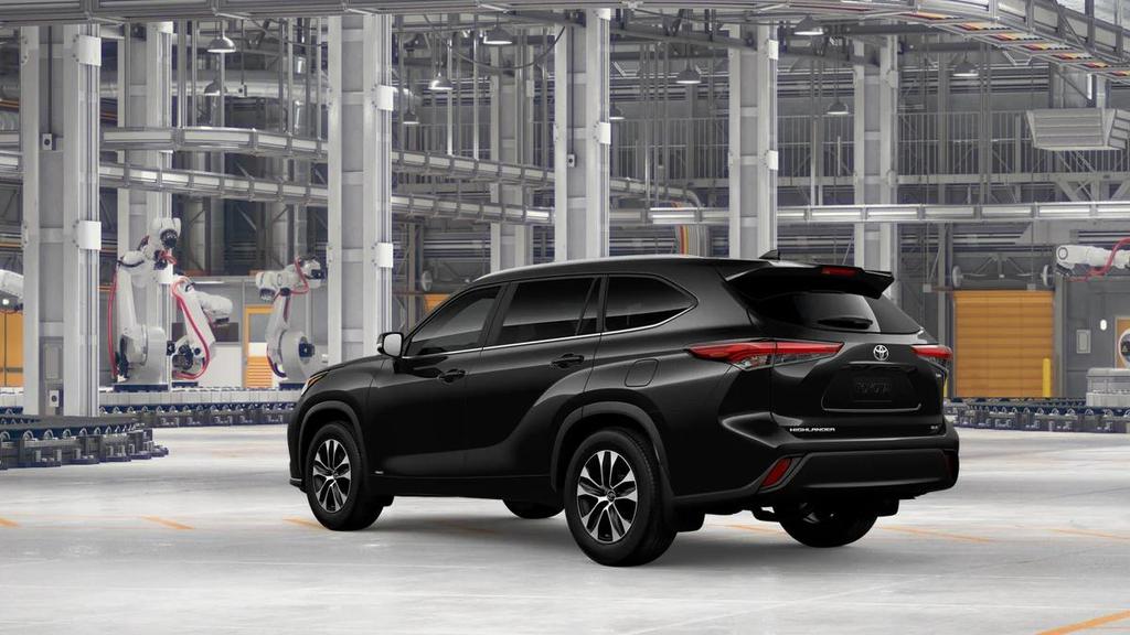 new 2026 Toyota Highlander Hybrid car, priced at $49,722