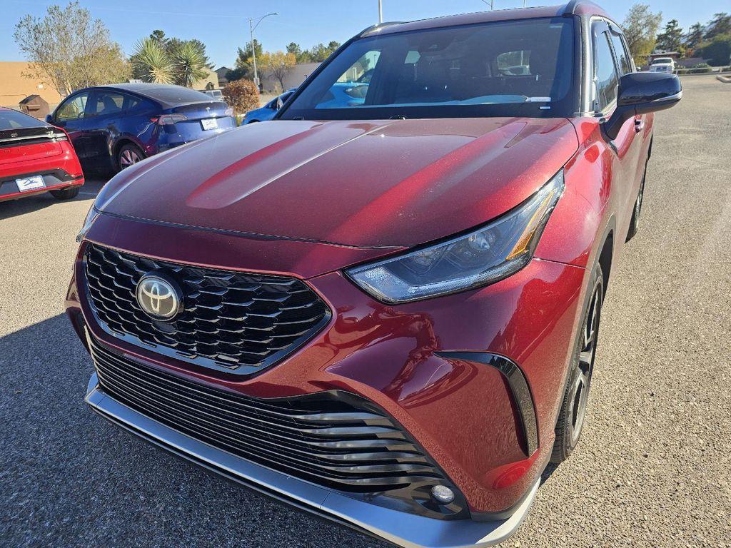 used 2021 Toyota Highlander car, priced at $34,889