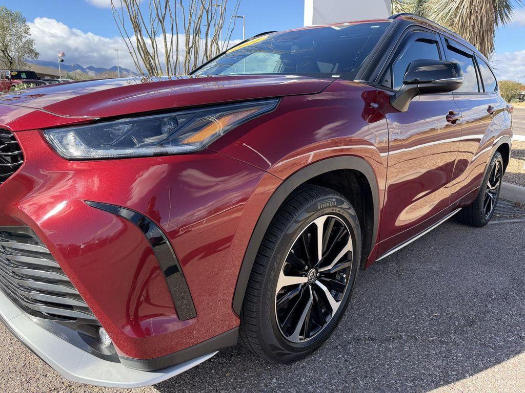 used 2021 Toyota Highlander car, priced at $33,789