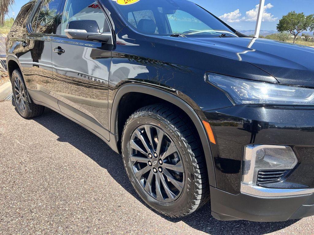 used 2022 Chevrolet Traverse car, priced at $23,289