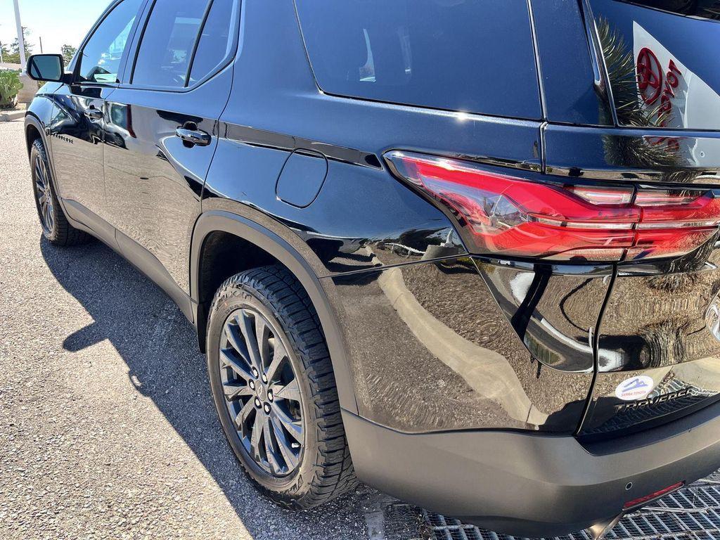 used 2022 Chevrolet Traverse car, priced at $23,289