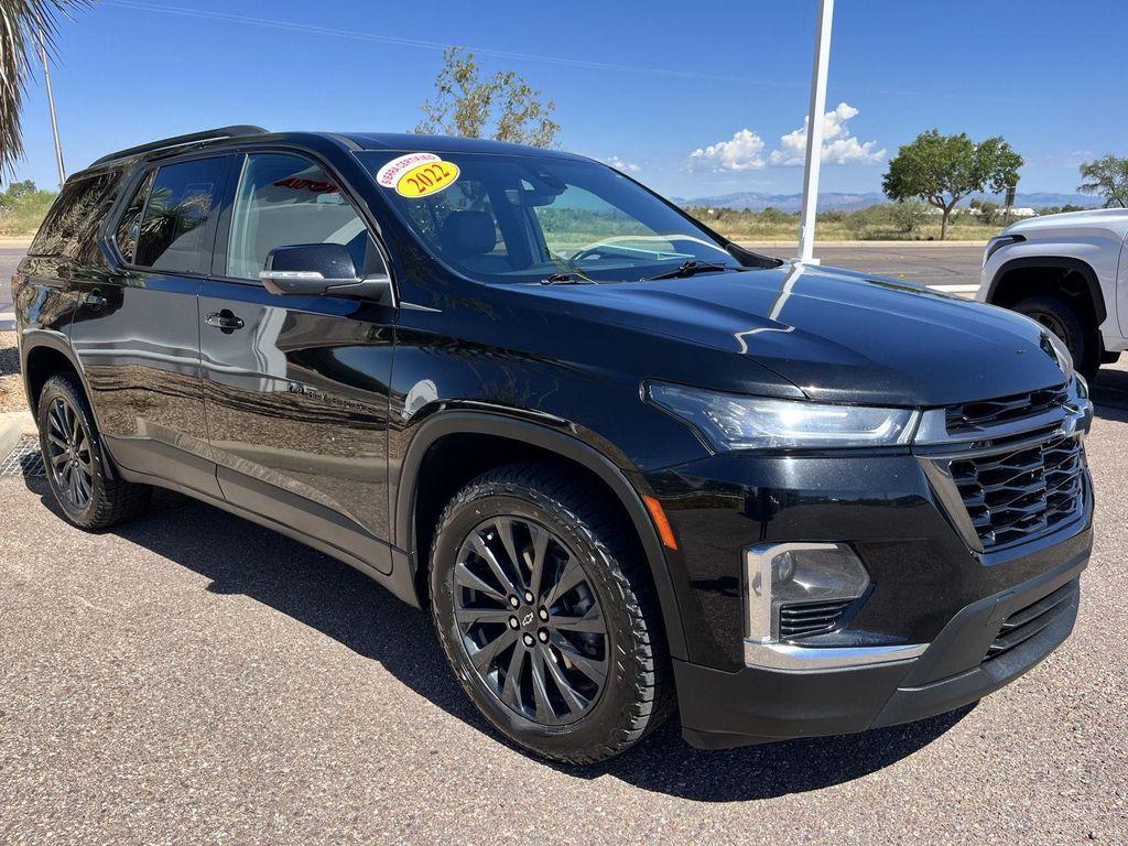 used 2022 Chevrolet Traverse car, priced at $23,289