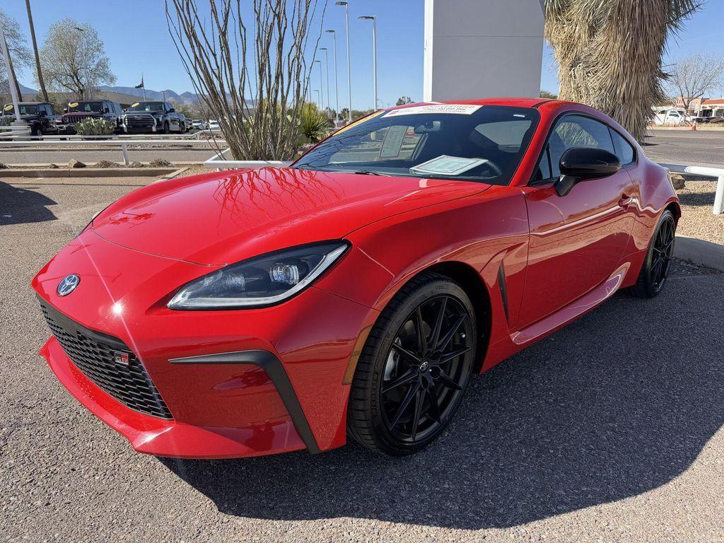 used 2025 Toyota GR86 car, priced at $32,289