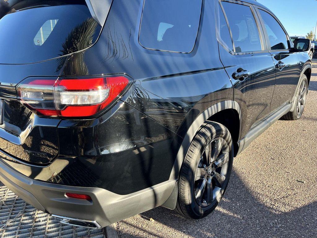 used 2023 Honda Pilot car, priced at $36,789