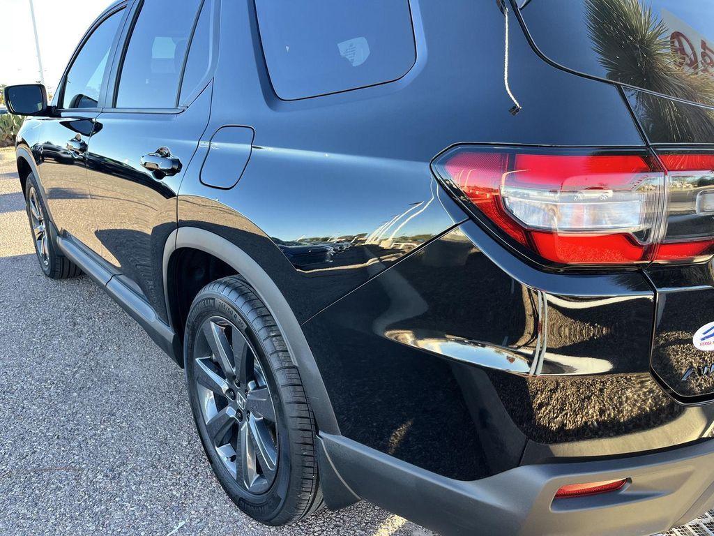 used 2023 Honda Pilot car, priced at $36,789