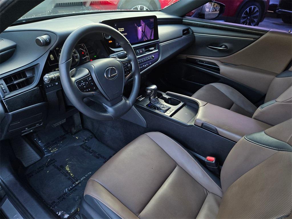 used 2023 Lexus ES 300h car, priced at $38,795