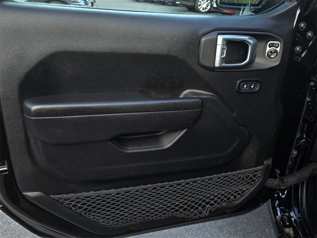 used 2022 Jeep Gladiator car, priced at $29,795