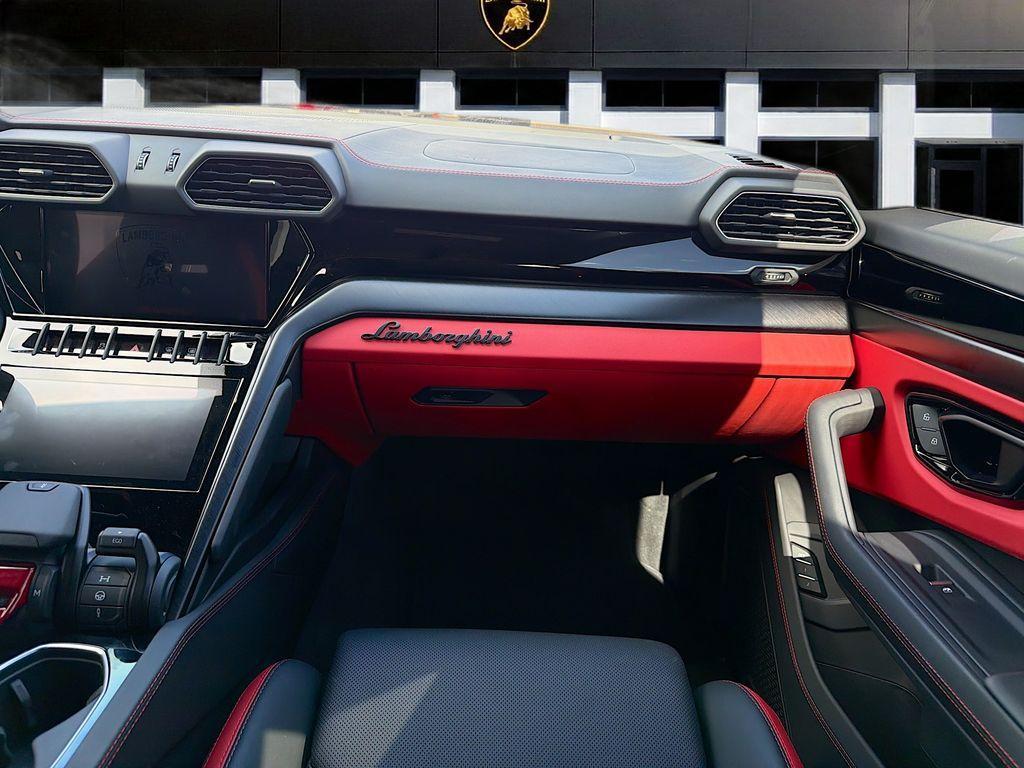 used 2024 Lamborghini Urus car, priced at $262,472