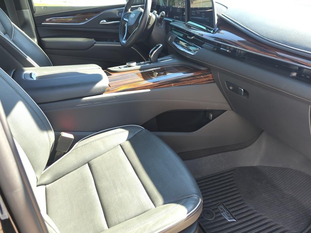 used 2023 Cadillac Escalade ESV car, priced at $72,991