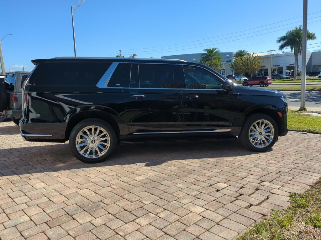used 2023 Cadillac Escalade ESV car, priced at $72,991