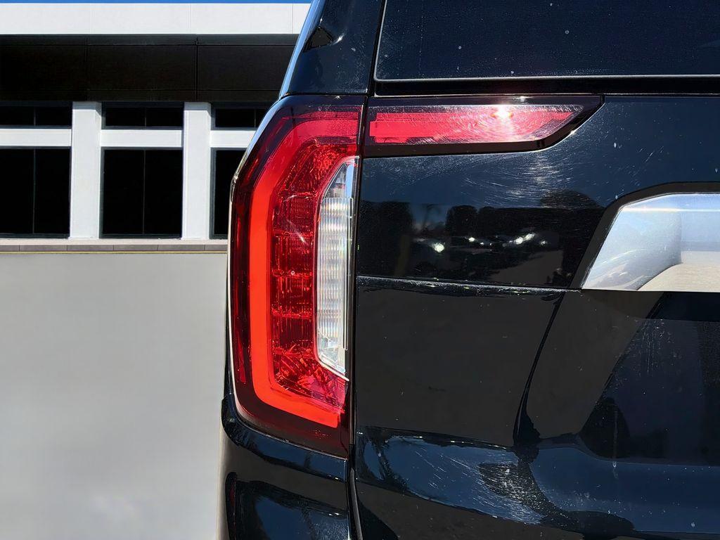 used 2024 GMC Yukon car, priced at $60,497
