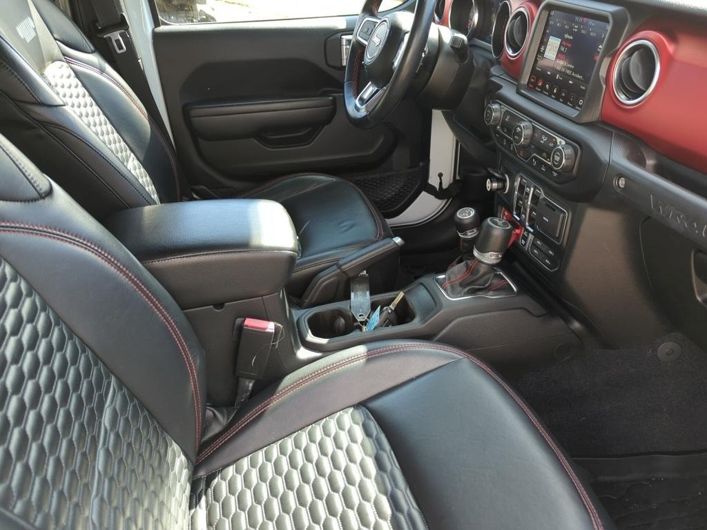 used 2021 Jeep Wrangler Unlimited car, priced at $29,992
