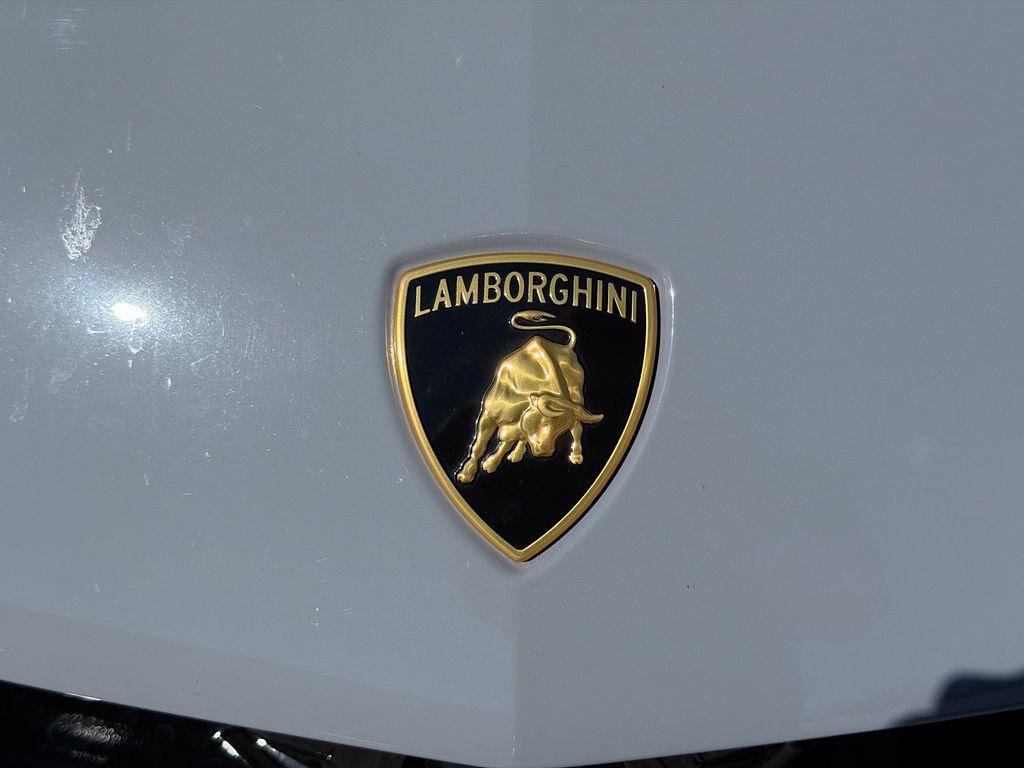 used 2025 Lamborghini Urus car, priced at $319,991