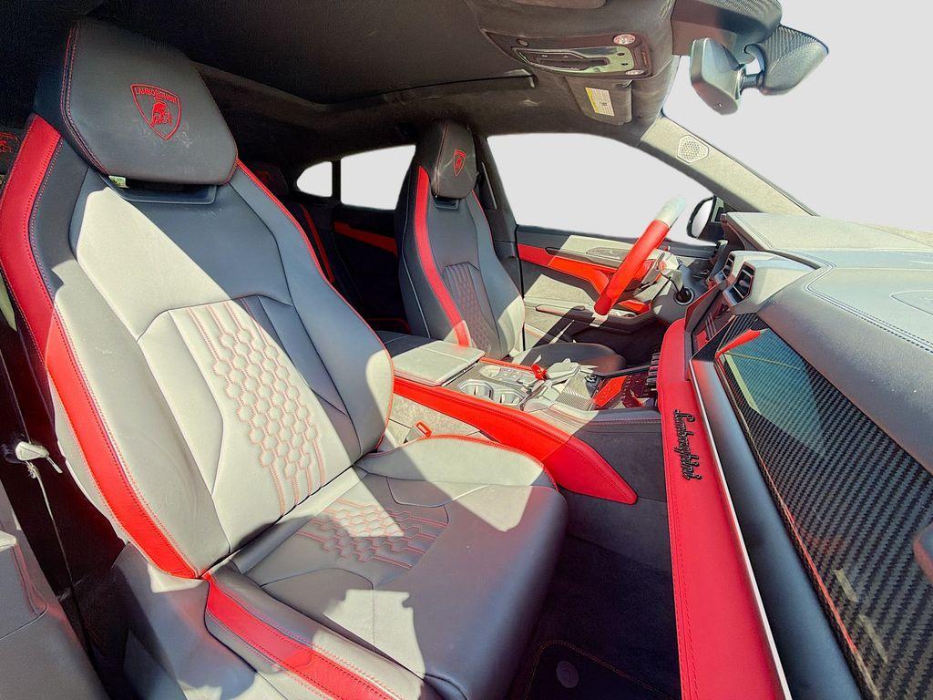 used 2025 Lamborghini Urus car, priced at $319,991